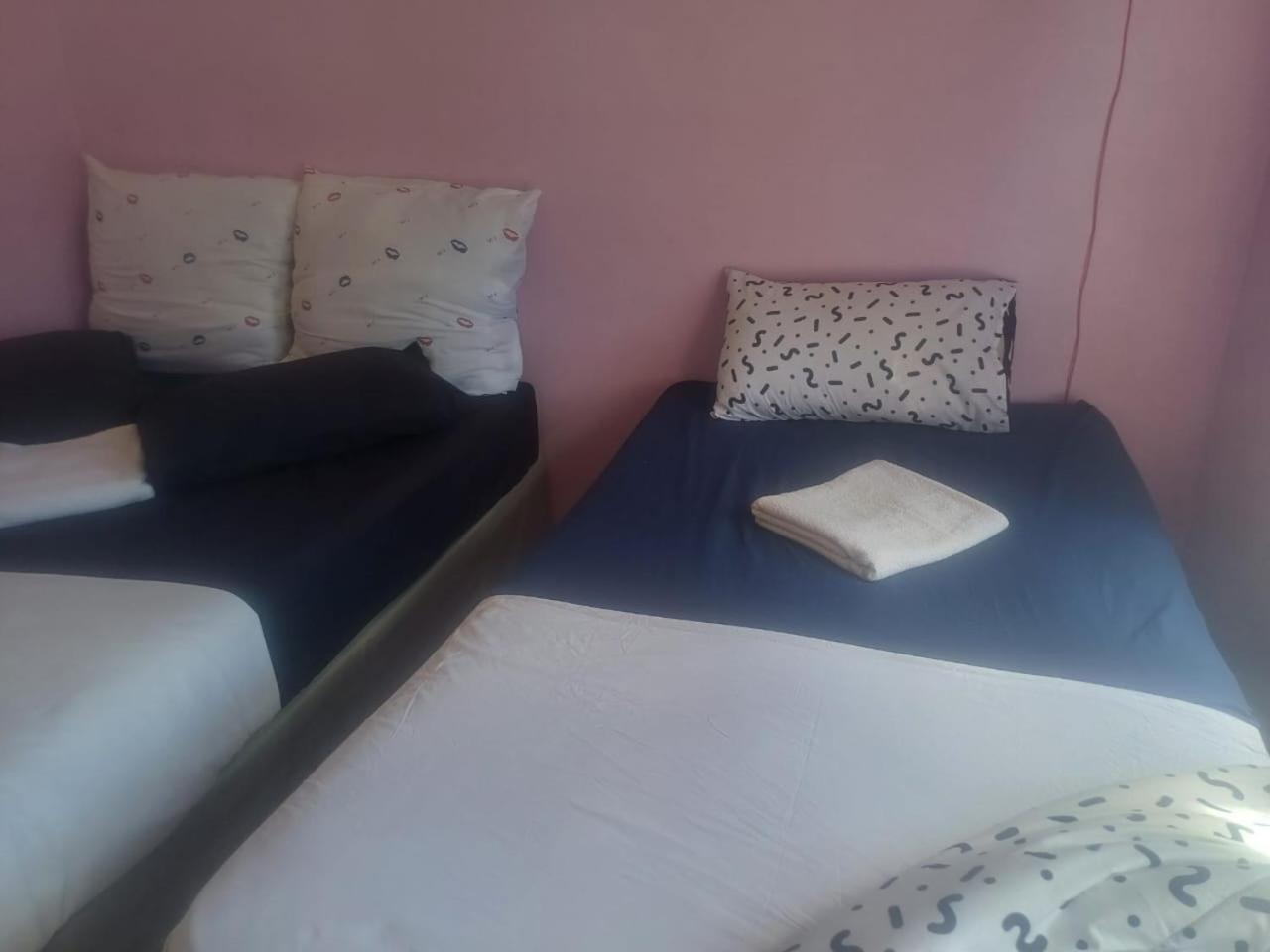 Kempton Park Lodge Birch Acres ケンプトンパーク エクステリア 写真