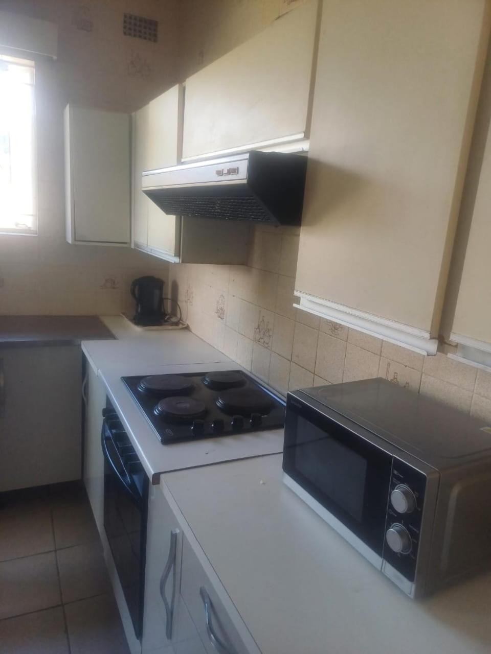 Kempton Park Lodge Birch Acres ケンプトンパーク エクステリア 写真