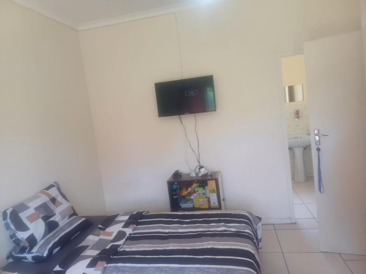 Kempton Park Lodge Birch Acres ケンプトンパーク エクステリア 写真