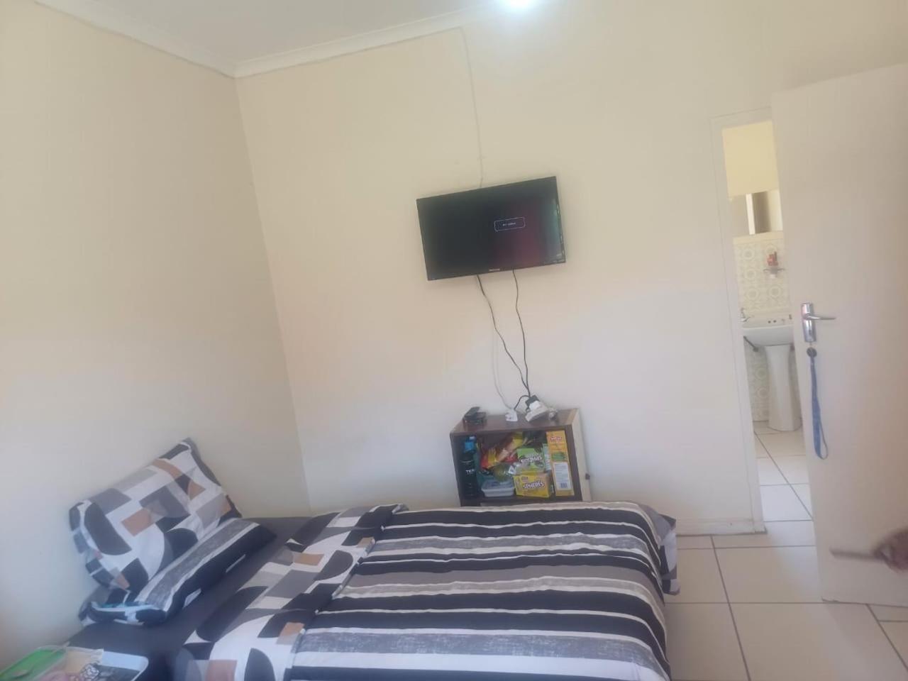 Kempton Park Lodge Birch Acres ケンプトンパーク エクステリア 写真